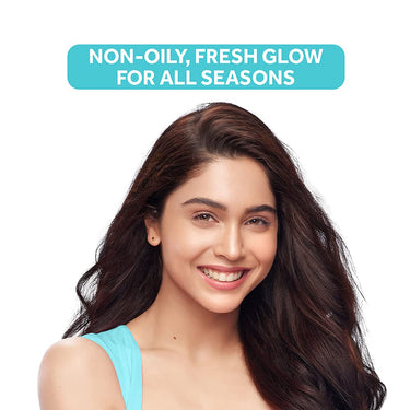 POND's Light Face Moisturizer 200 ml, Daily Lightweight Non-Oily Cream with Vitamin E for Soft Glowing Skin, SPF 15 & POND's Triple Vitamin Moisturising Body Lotion 275 ml